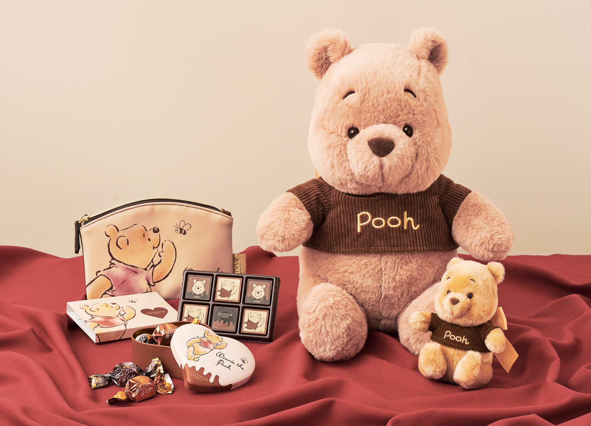 ディズニーストアとゴディバが初のプーさんデザインのバレンタイン限定アイテムを発売！