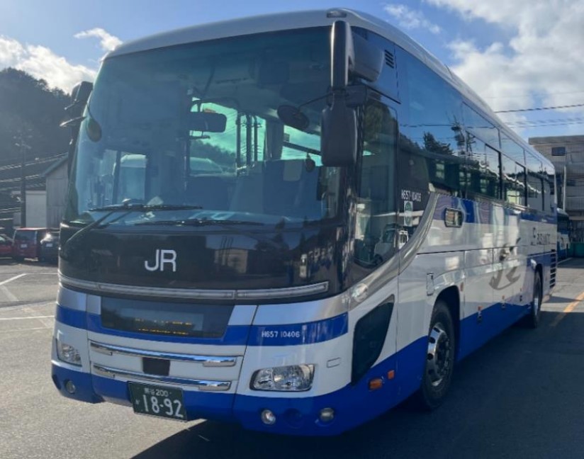 JRバスとの提携で秩父鉄道観光バスが運行する