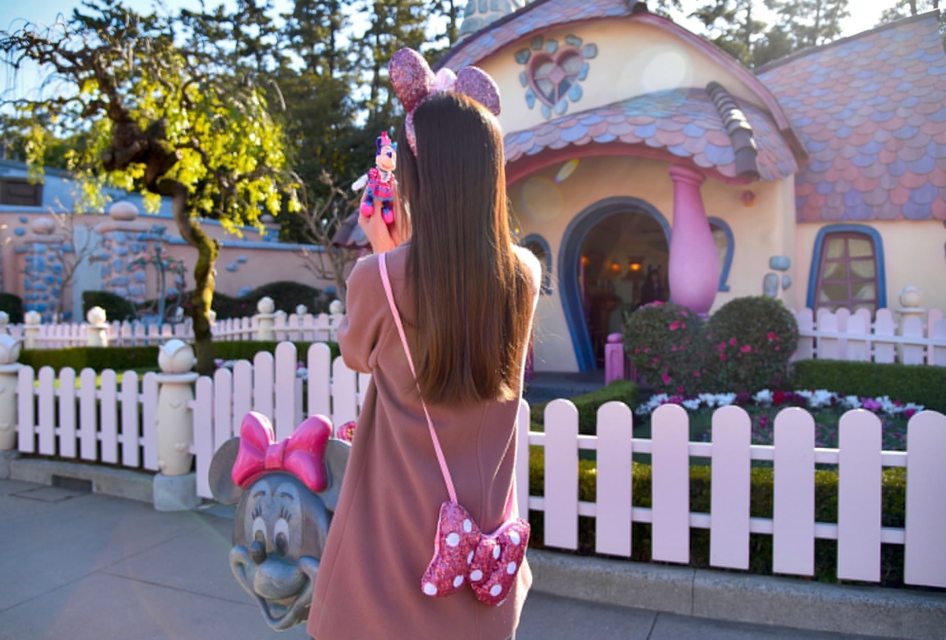 身につけるだけでミニー気分を楽しめるイベント限定グッズを紹介