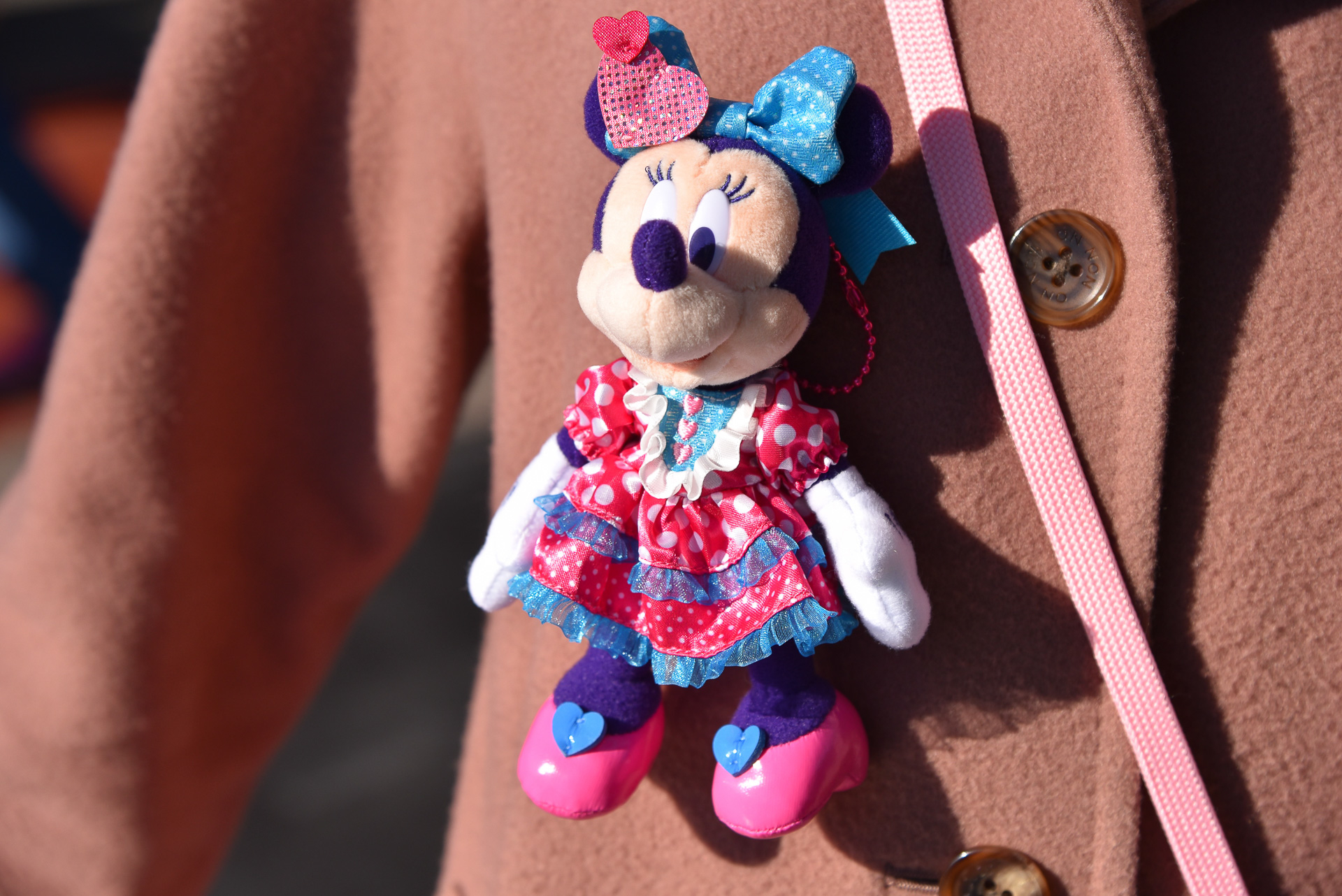 「ぬいぐるみバッジ」（2600円）