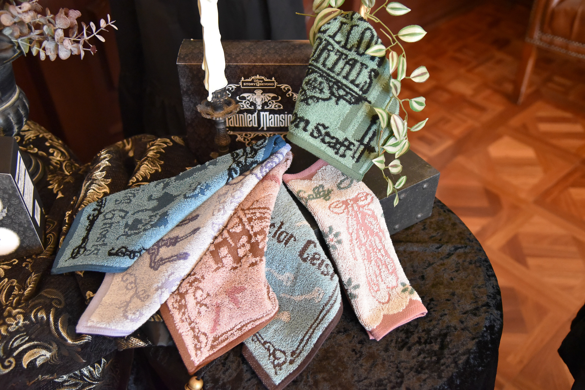 「ミニタオル」（単品：950円、セット：5700円）