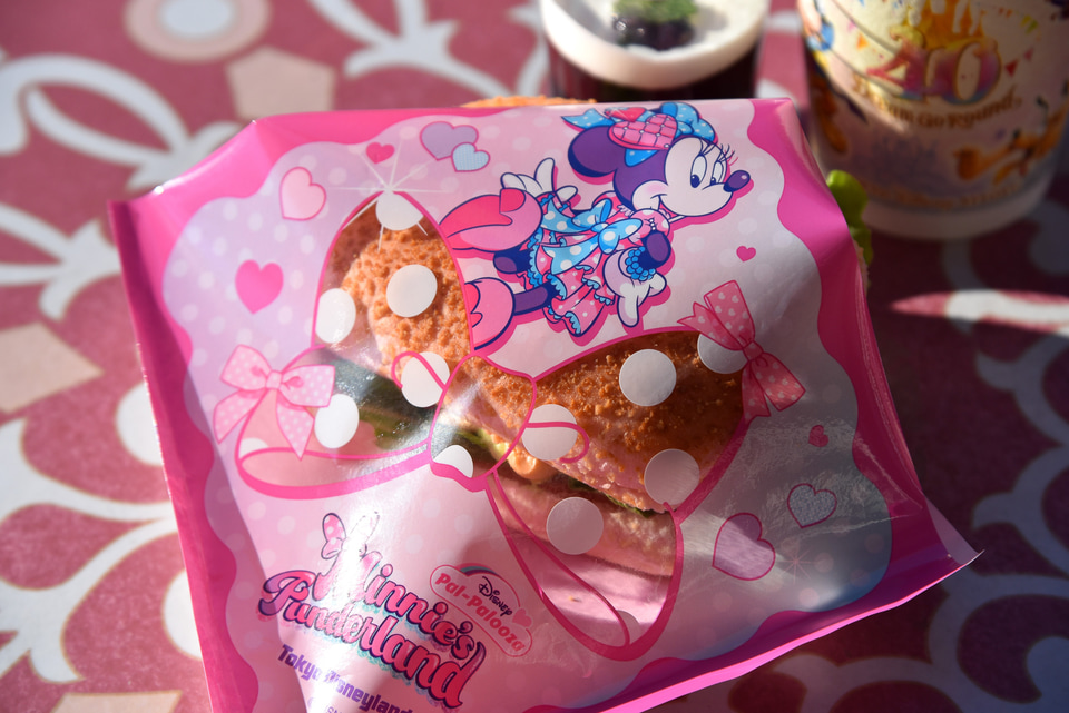 チーズ香るラブリーサンドはランチにぴったり。小腹を満たす