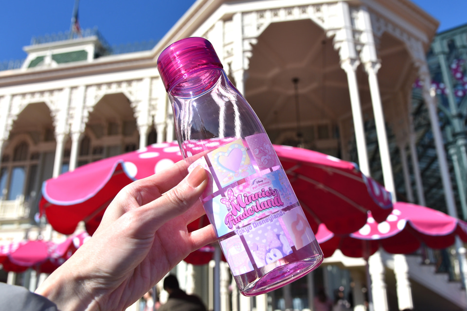 ディズニー・パルパルーザ」限定の苺ミルクでパチパチ弾ける甘〜い