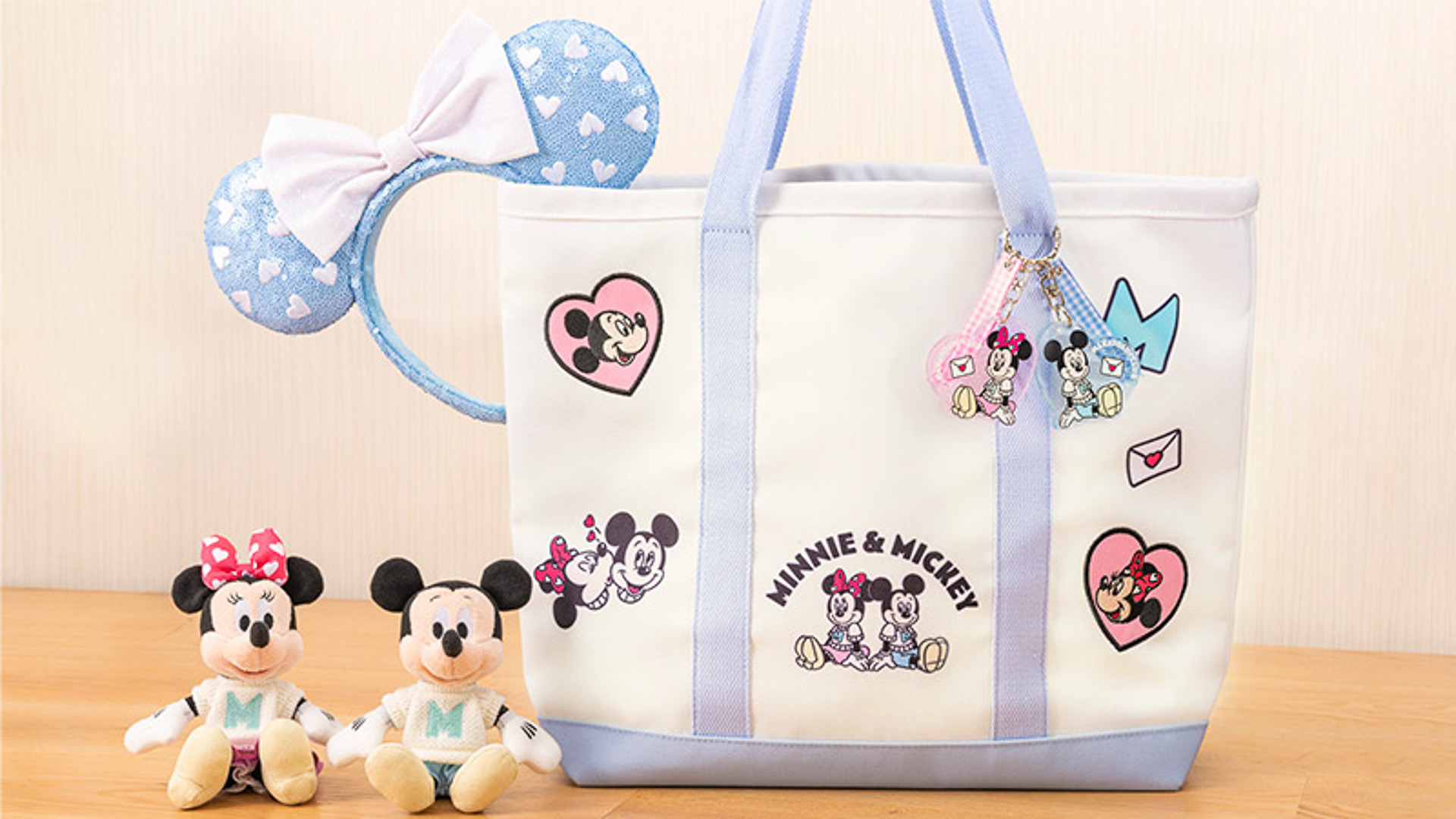 ひと揃えしてパークでミキミニコーデを楽しもう！