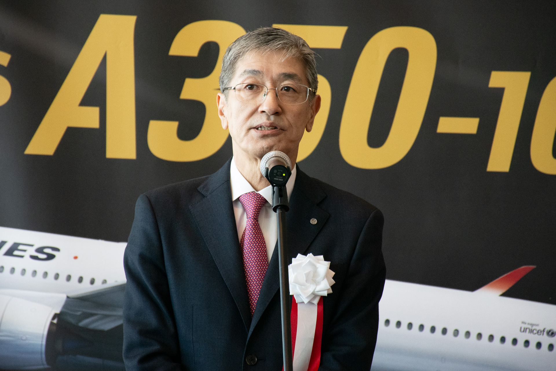JALのA350-1000初便が就航した。写真は日本航空株式会社 代表取締役社長執行役員 赤坂祐二氏