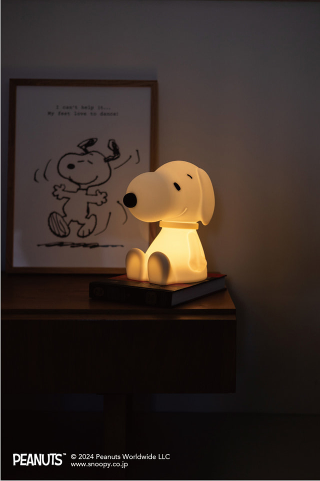 スヌーピー　ランプ スヌーピーの愛らしい表情でやさしく照らすランプ「First Light Snoopy