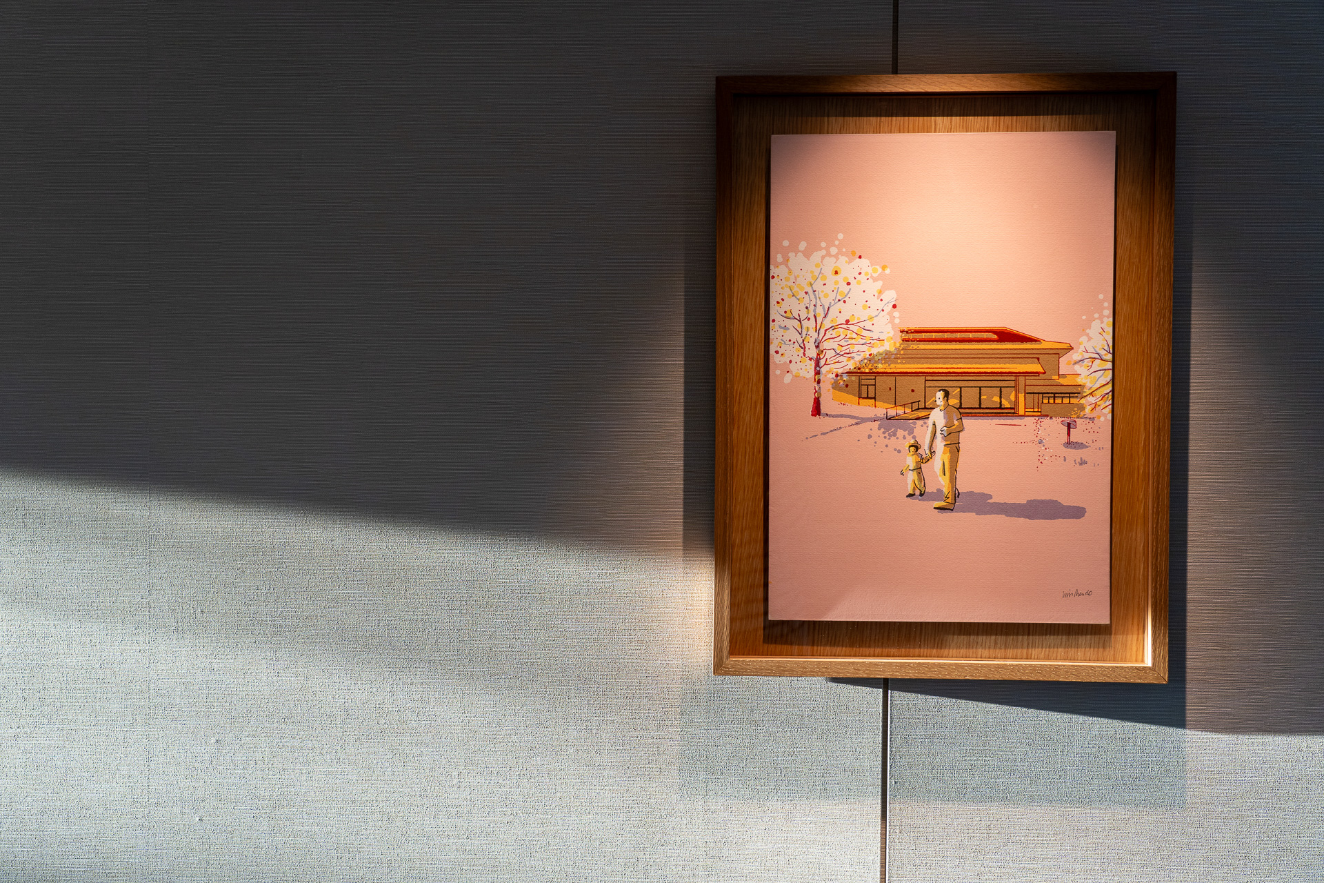 自然光がどう入るかまで計算されたような館内のアート作品