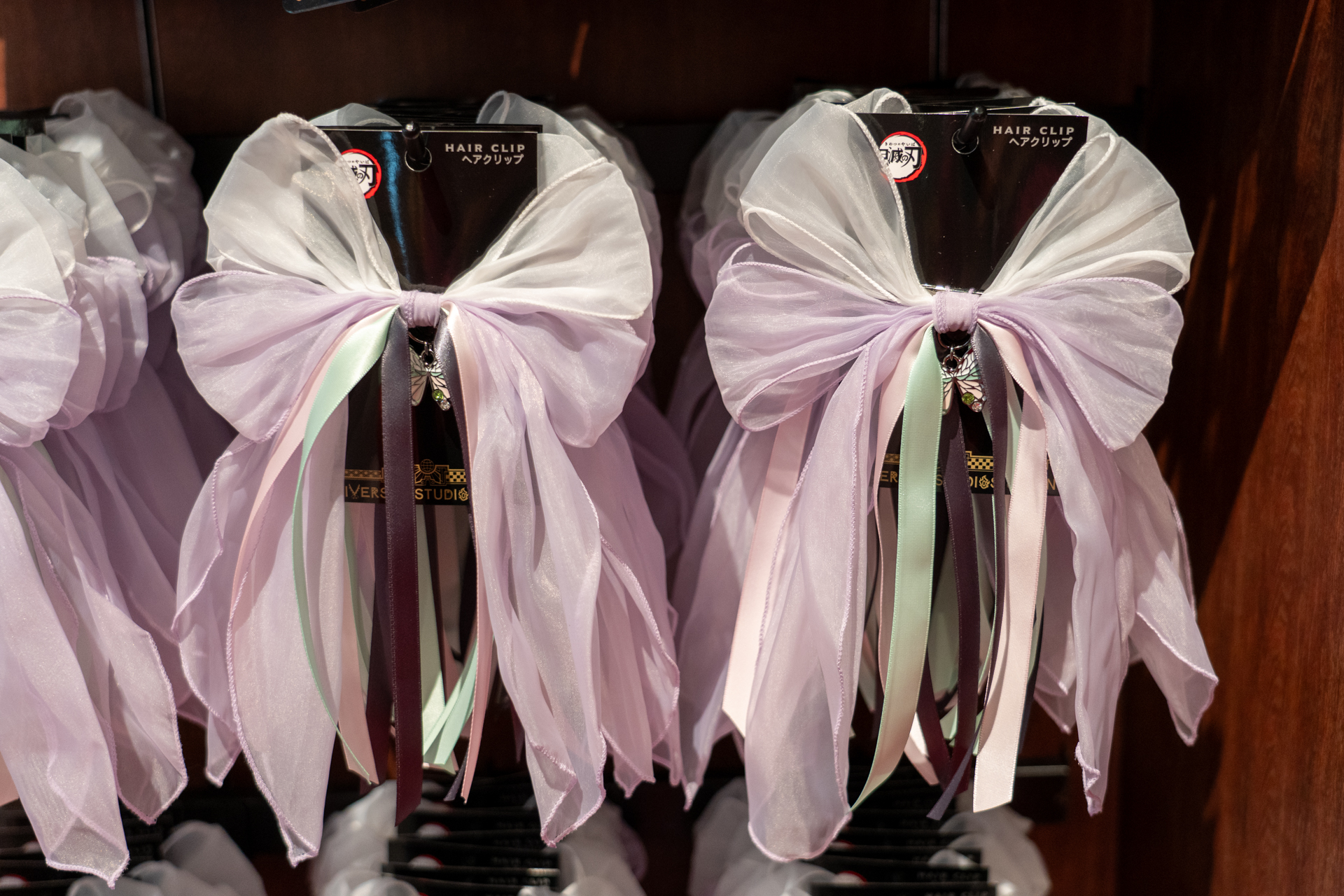 ヘアクリップ（2500円）。真ん中のチャームがかわいい