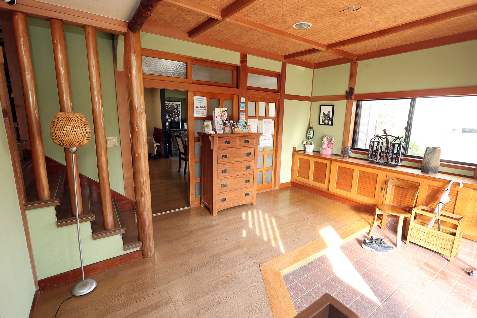 玄関を入ったところ