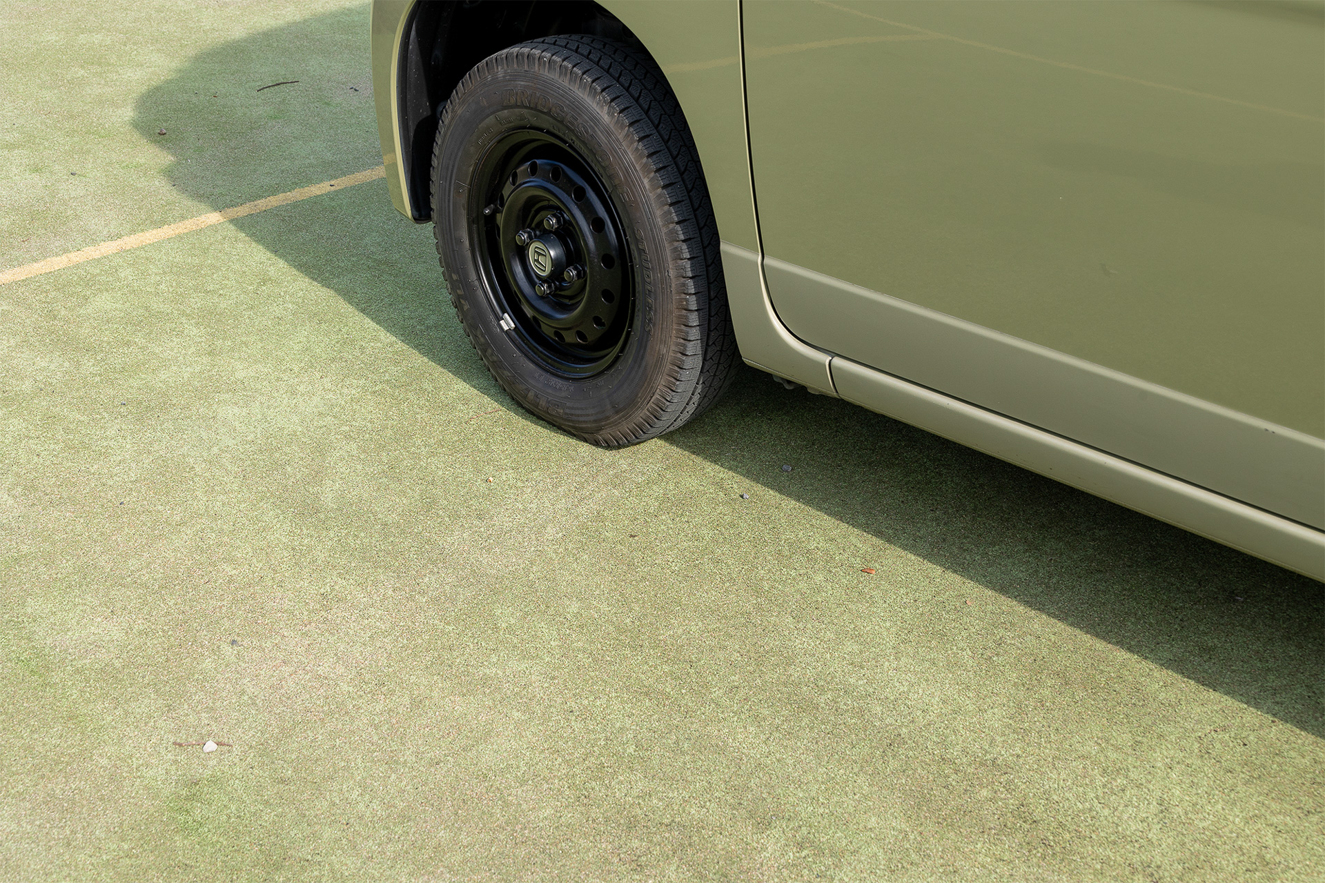 テニス用のハードコートだった場所だけに路面は平ら