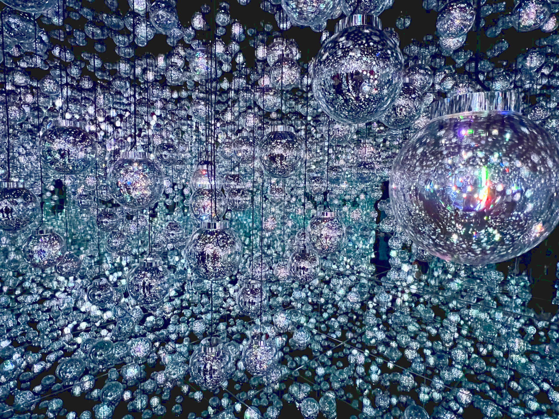 世界初公開「Bubble Universe」