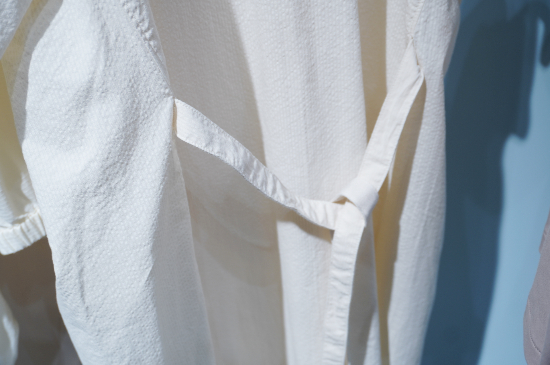 ルーズなのに清潔感があり、中性的で現代的なシルエット