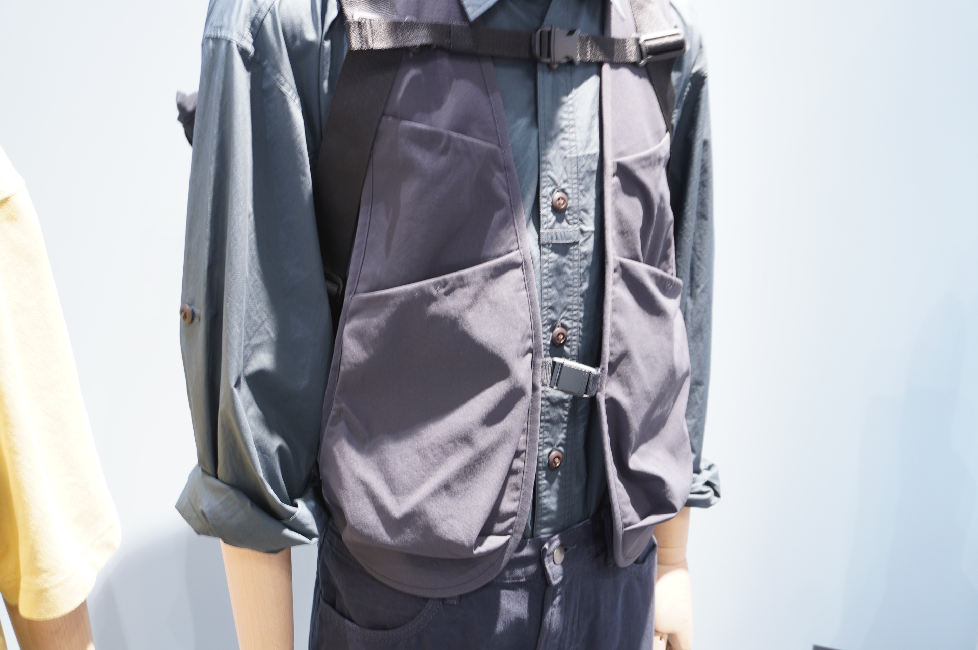 ルーズなのに清潔感があり、中性的で現代的なシルエット