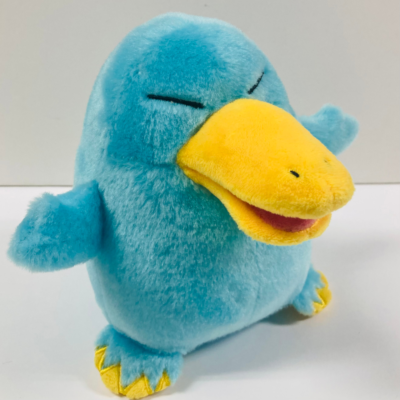 「カモノハシのイコちゃん ふわふわぬいぐるみ」