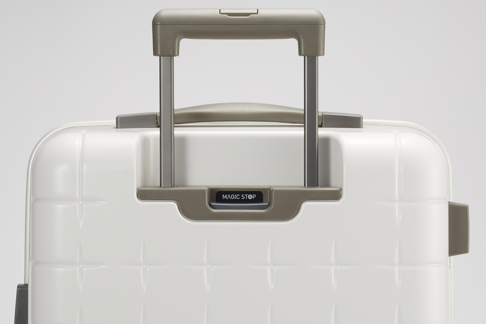 特許取得のキャスターストッパー「マジックストップ」