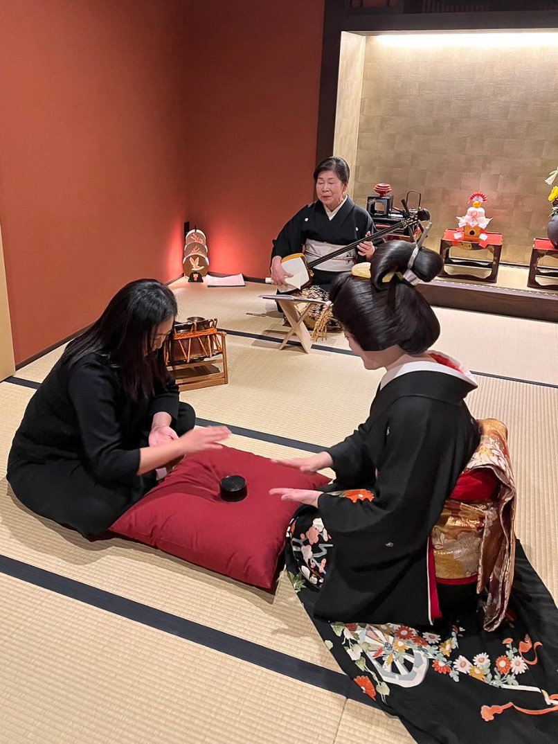 道後温泉「お茶屋 華ひめ楼」でお座敷体験