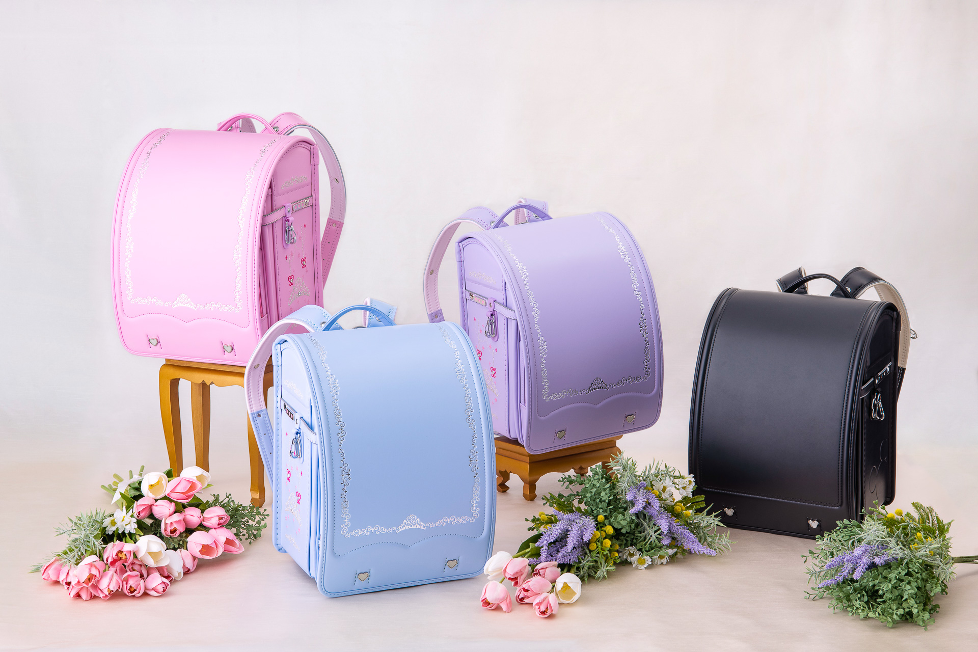 東京ディズニーリゾートで来春入学の小学生向けにランドセルを発売する