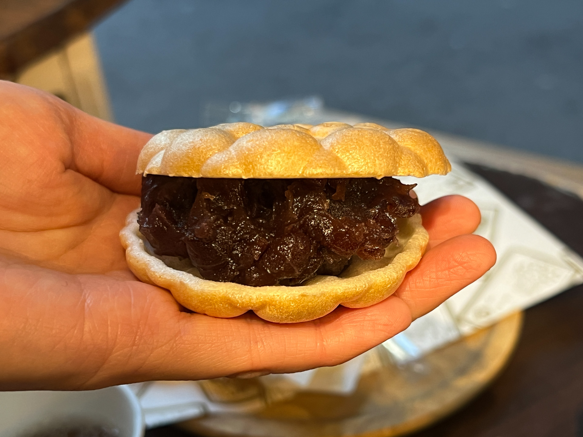 皮がパリパリのさくさく最中
