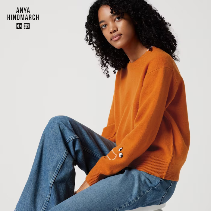 プレミアムラムクルーネックセーター（4色/各3990円）