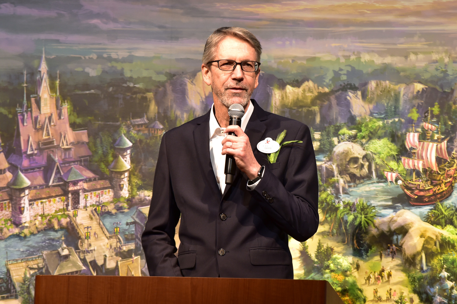 ウォルト・ディズニー・イマジニアリング エグゼクティブ・プロダクション・デザインのデイビッド・エドミンスター氏