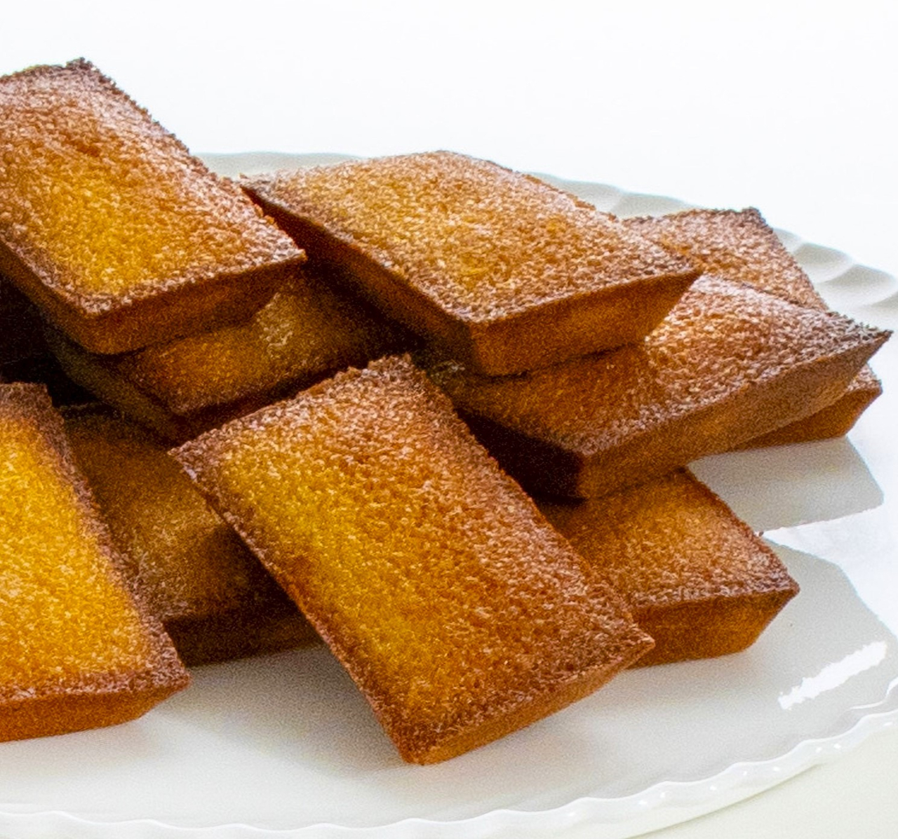 銀座和光のケーキ＆チョコレートショップで「焼きたてフィナンシェ」新発売