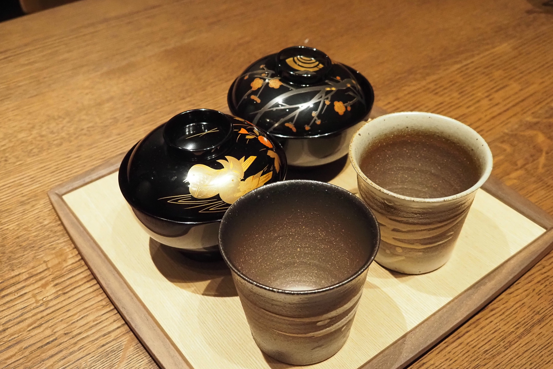 越前漆器や越前焼などの食器は町家で使うのにぴったり