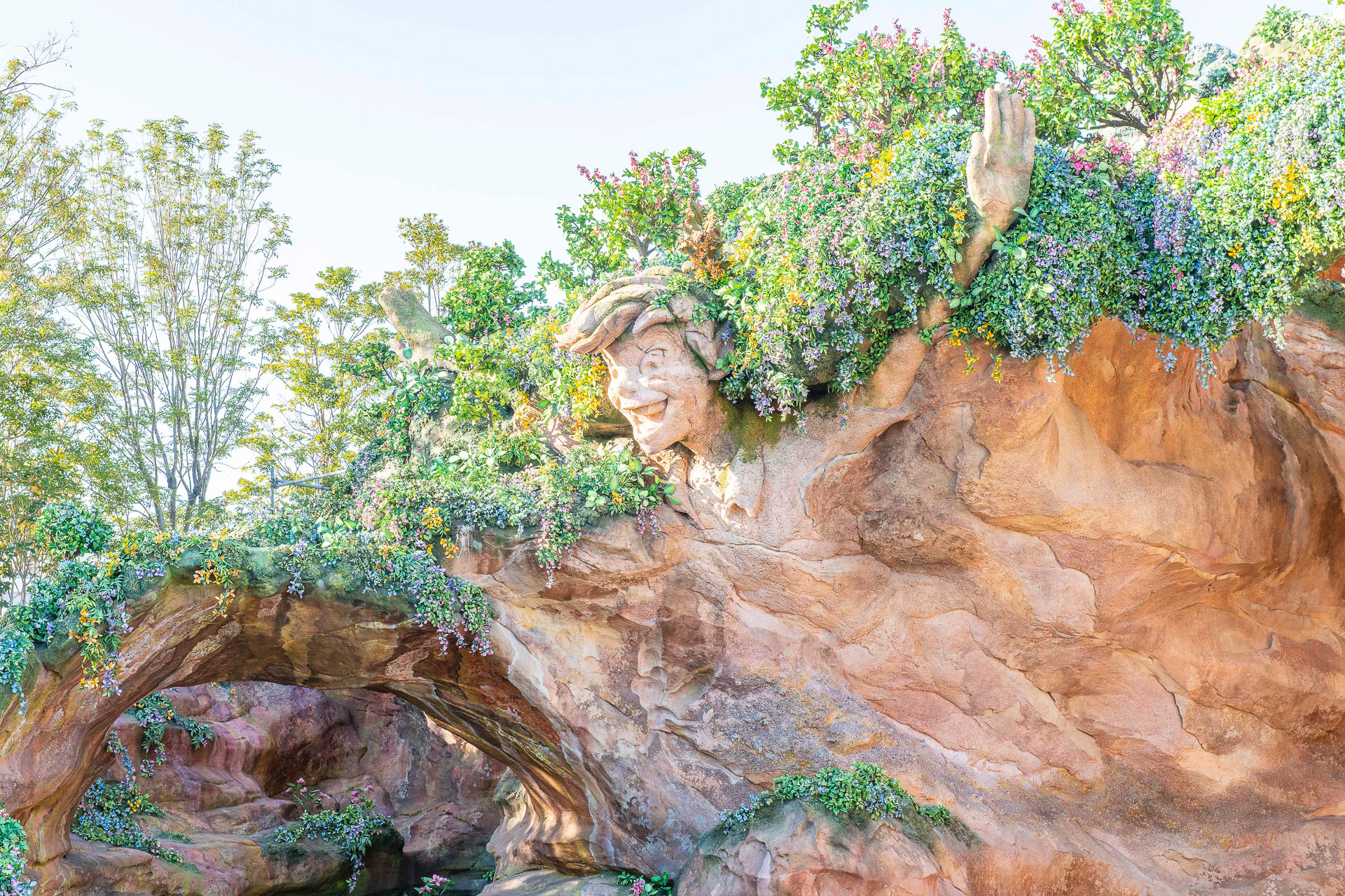 「ファンタジースプリングス・エントリーウェイ」（ピーターパン）2023年12月撮影（画像提供：オリエンタルランド）