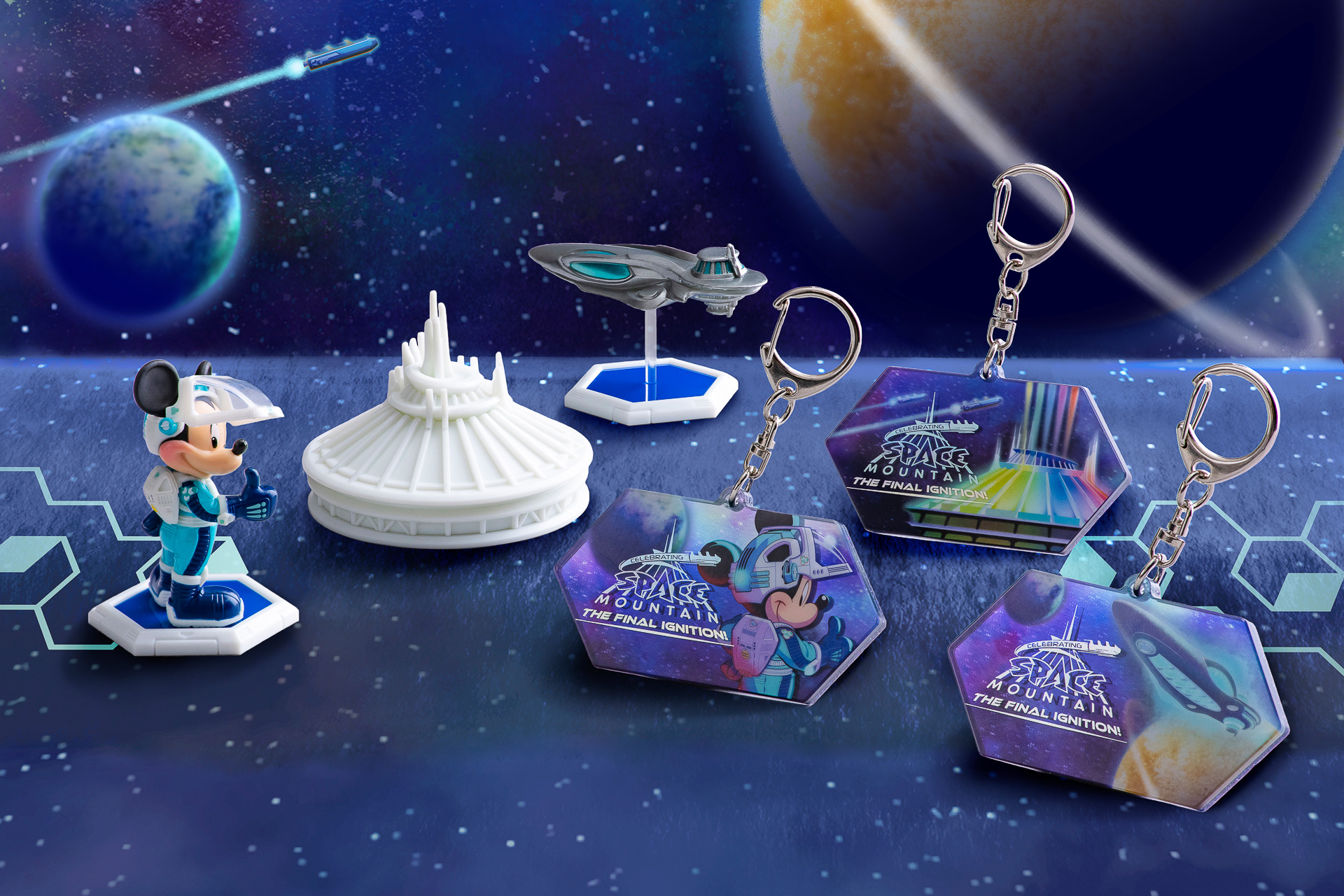 「セレブレーティング・スペース・マウンテン：ザ・ファイナルイグニッション！」に合わせ新グッズが登場