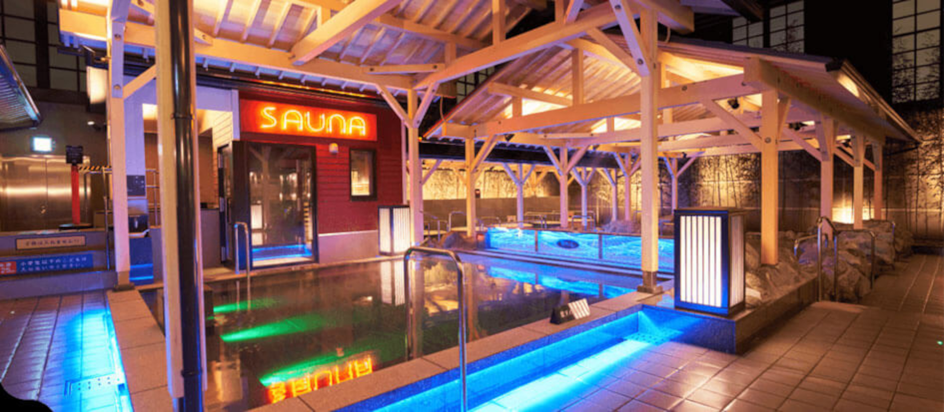 東日本1位「スパメッツァおおたか竜泉寺の湯」（千葉県）。5台のストーブによる強烈熱波「ドラゴンロウリュ」や立ったまま入れる深水風呂など