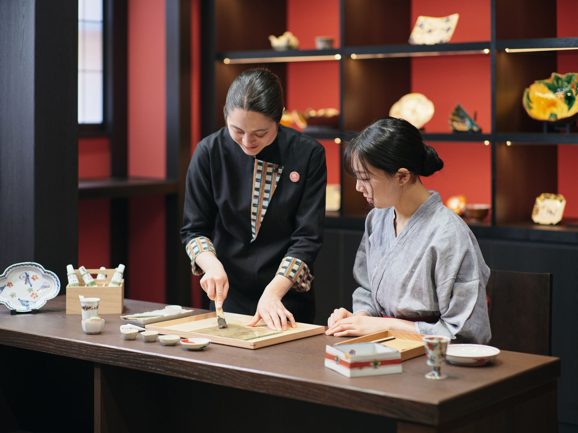 修復作業に参加する「金継ぎいろは」も体験可能