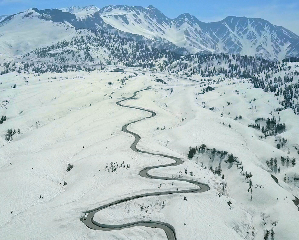 標高2450m・室堂までの一本道 ※写真は過去に撮影