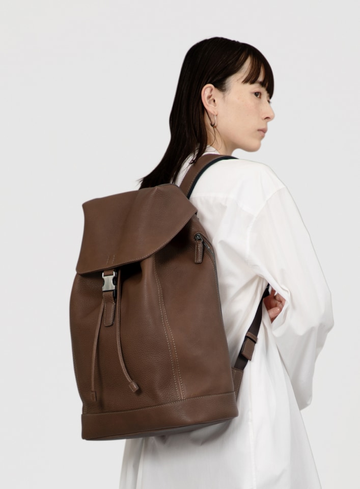 土屋鞄、ずっと触っていたくなる「トーンオイルヌメ」シリーズ