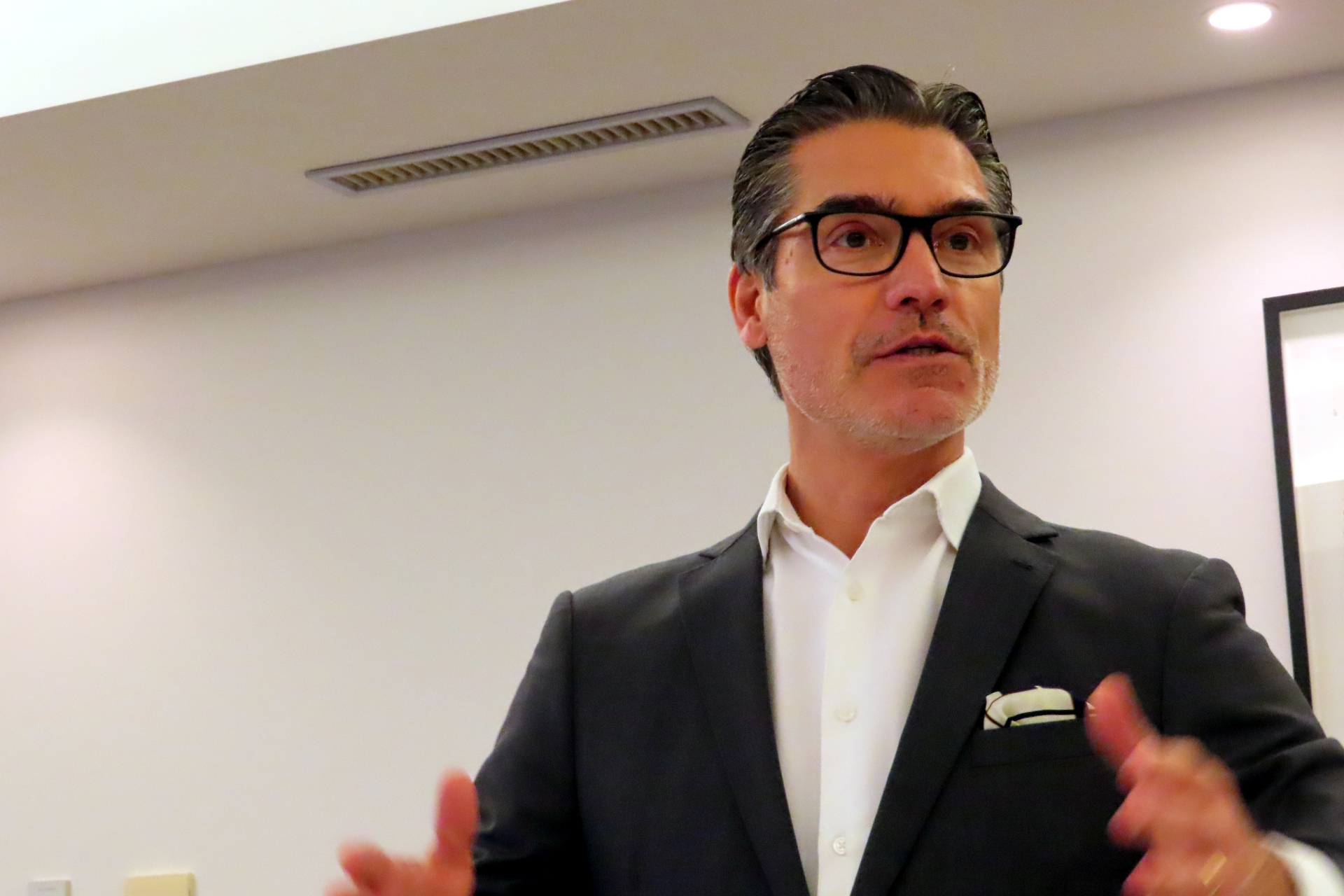 駐日大使のヴィトル・セレーノ氏