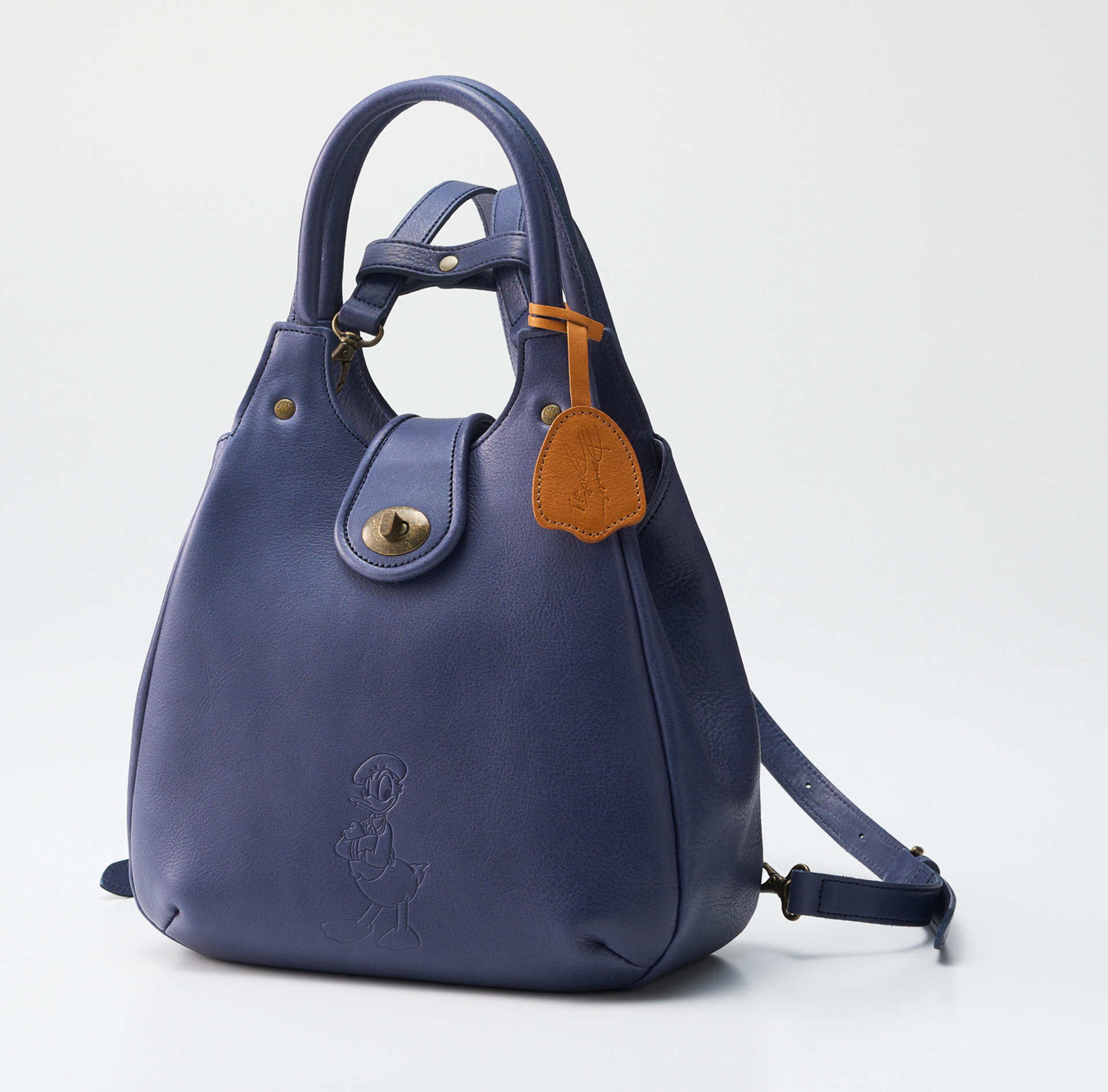 「本革リュックサック［日本製］（ディズニー/ダコタ）『ドナルド＆ファミリー』」（4万4900円）