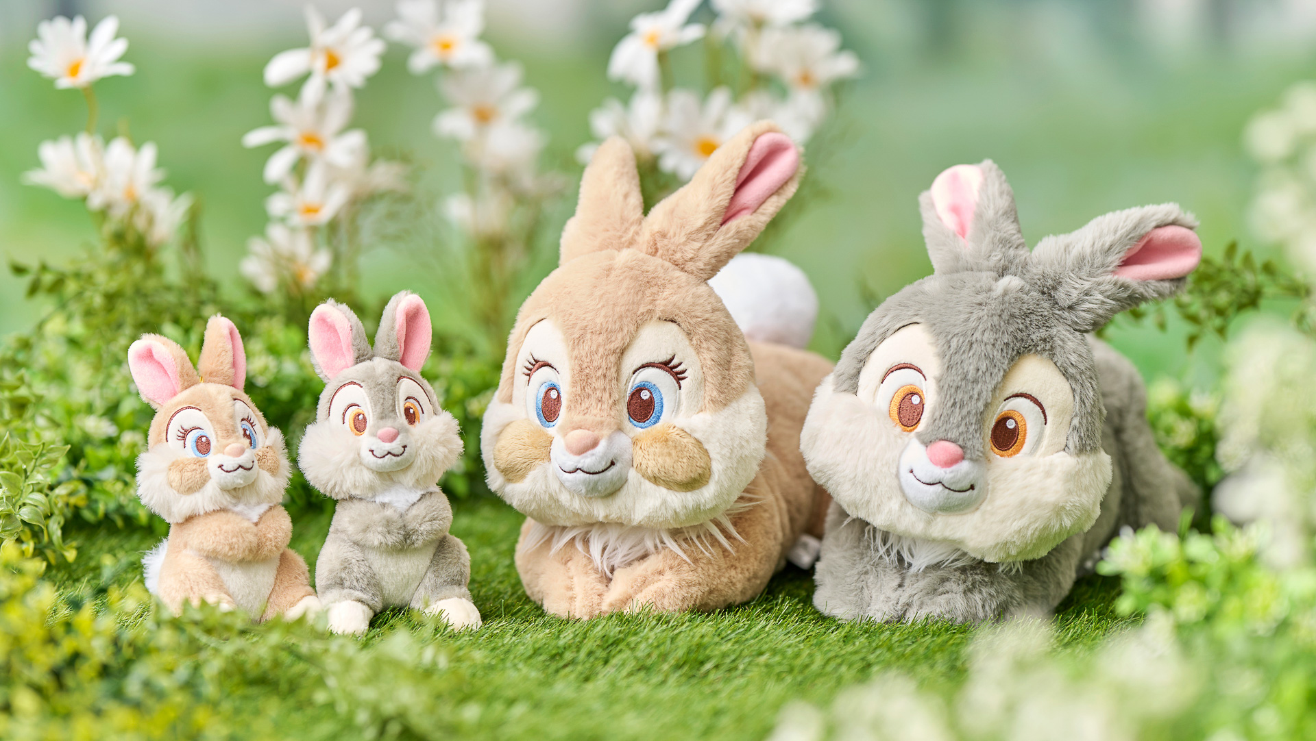 ディズニーストアから、くすみカラーのとんすけとミズ・バニーの新コレクション「PASTEL BUNNIES」が発表された