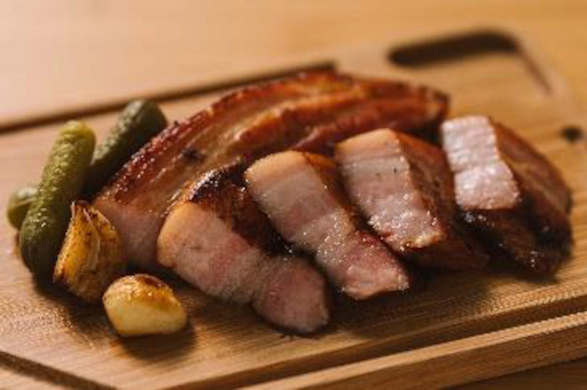 「雪室貯蔵雪ひかりポークベーコン（ガーリック）」