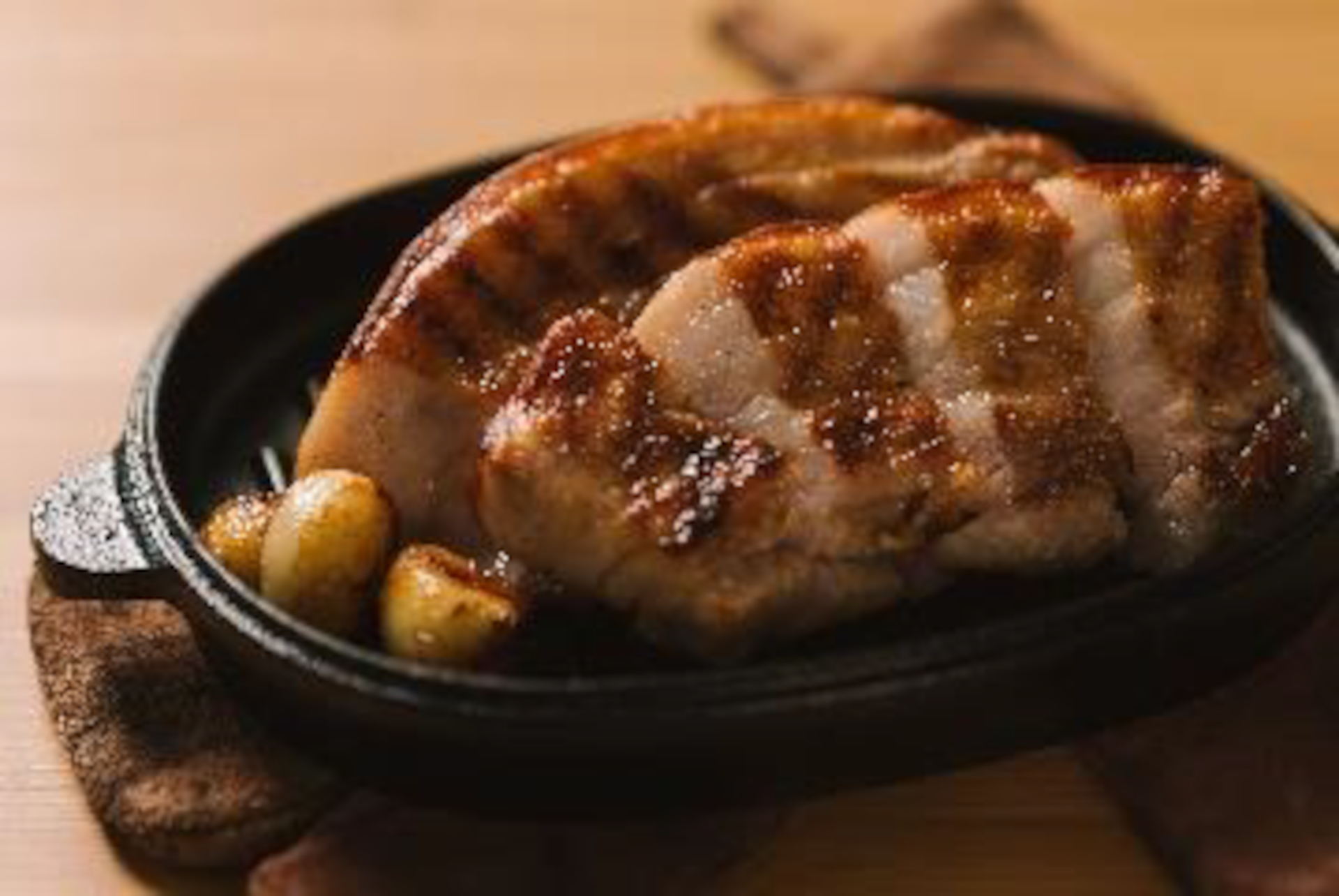 「雪室貯蔵雪ひかりポーク生ベーコン（ガーリック）」