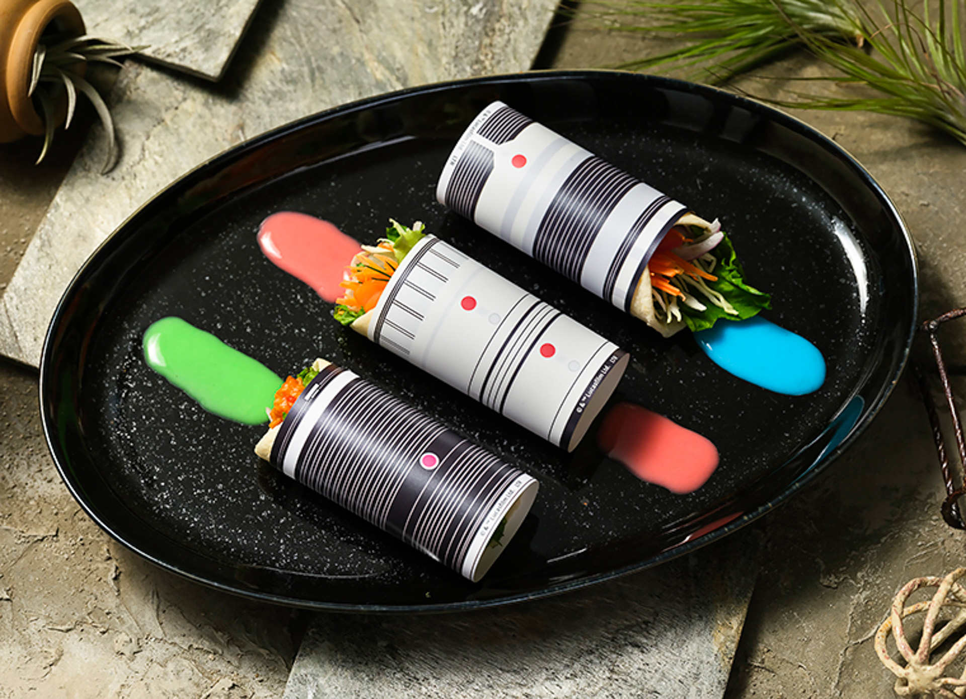 「3本のライトセーバーサンド」（1890円）