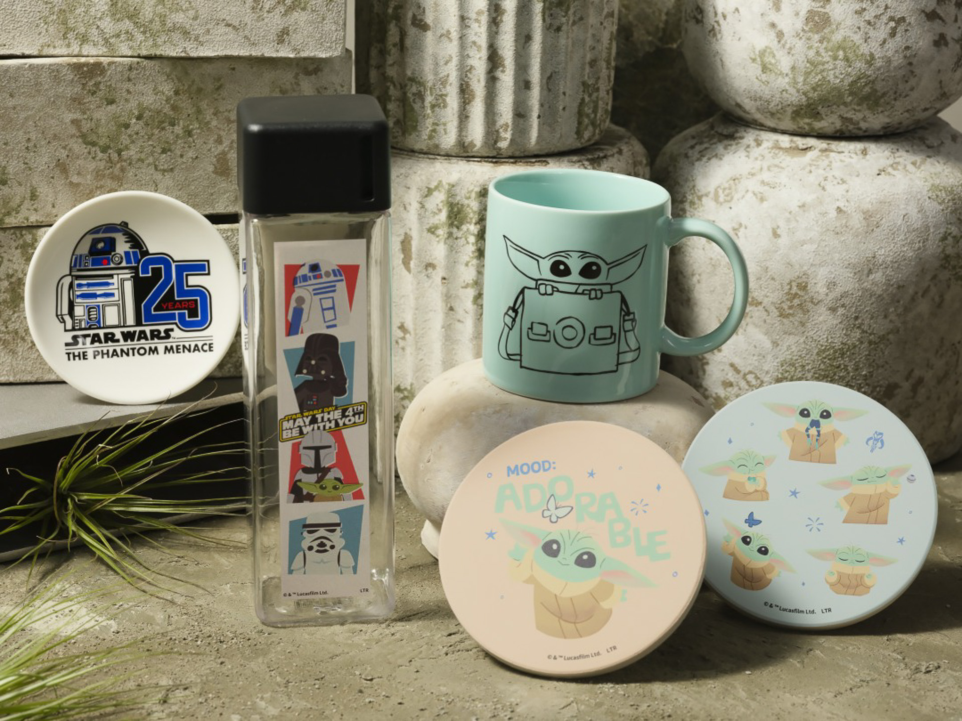 フードやドリンクとセットで購入できるスーベニアアイテム