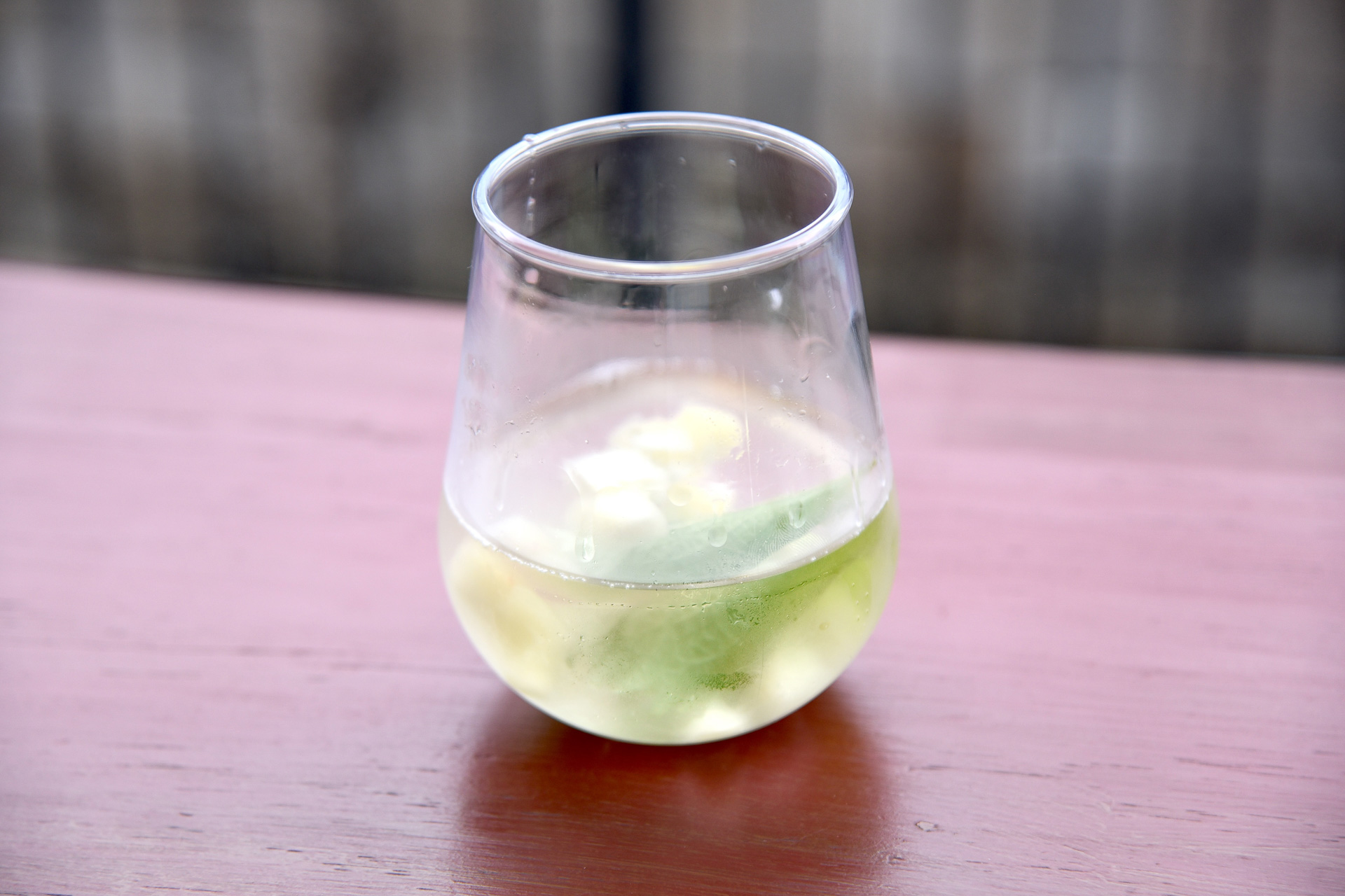 「スペシャルカクテル（SAKE＆ピーチ）」（900円）