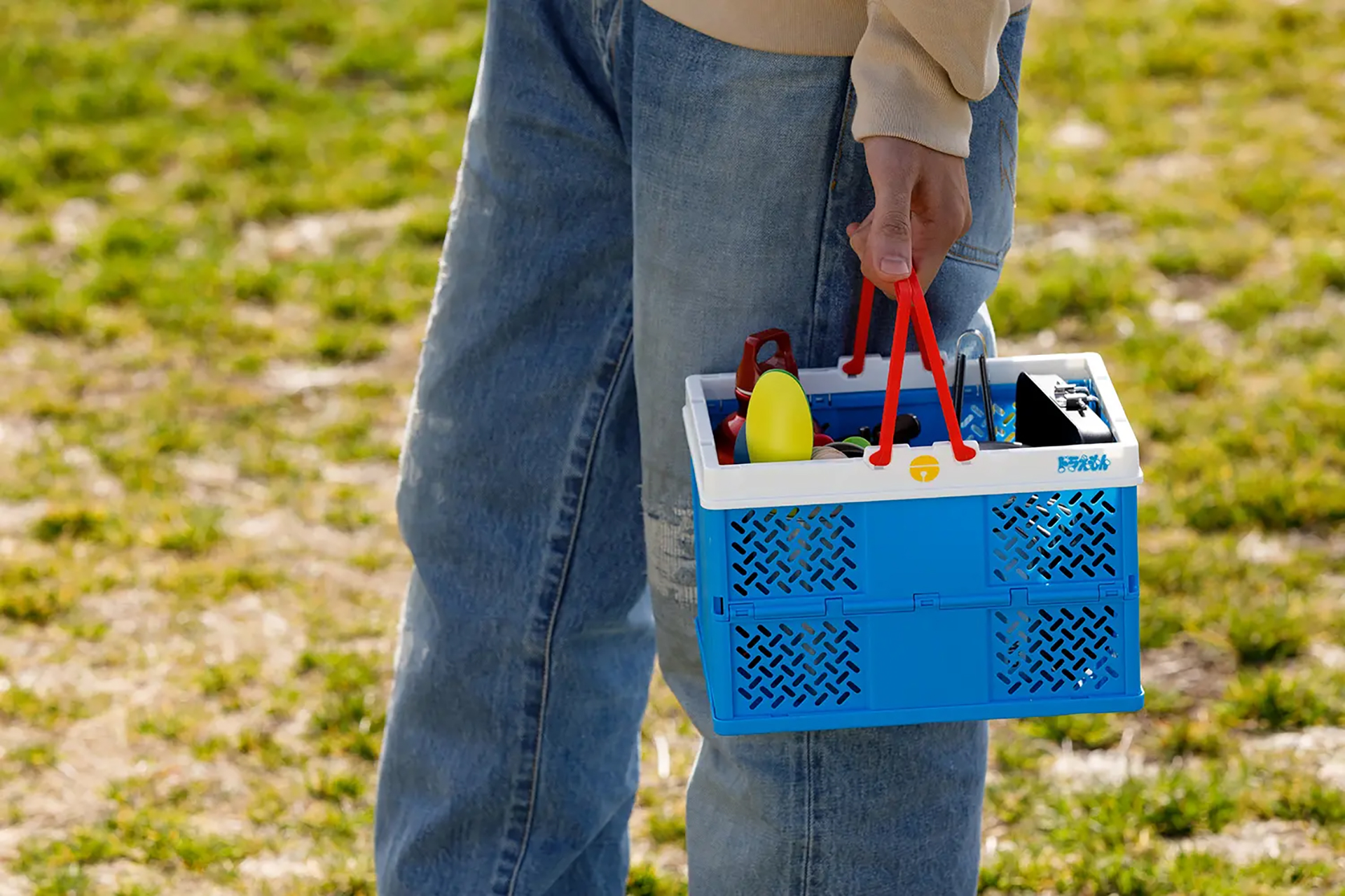 ハンドルつきで持ち運びに便利