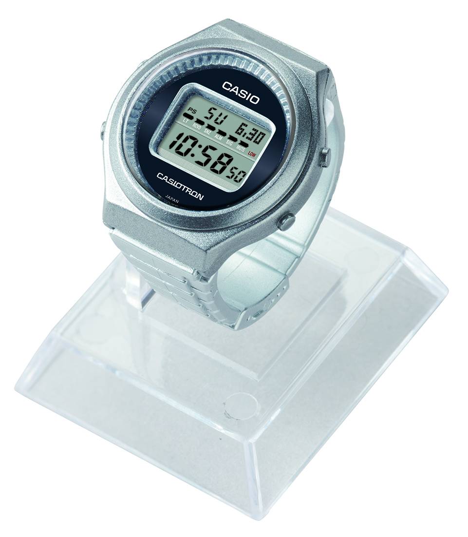 第2弾はディスプレイ用の台座付き