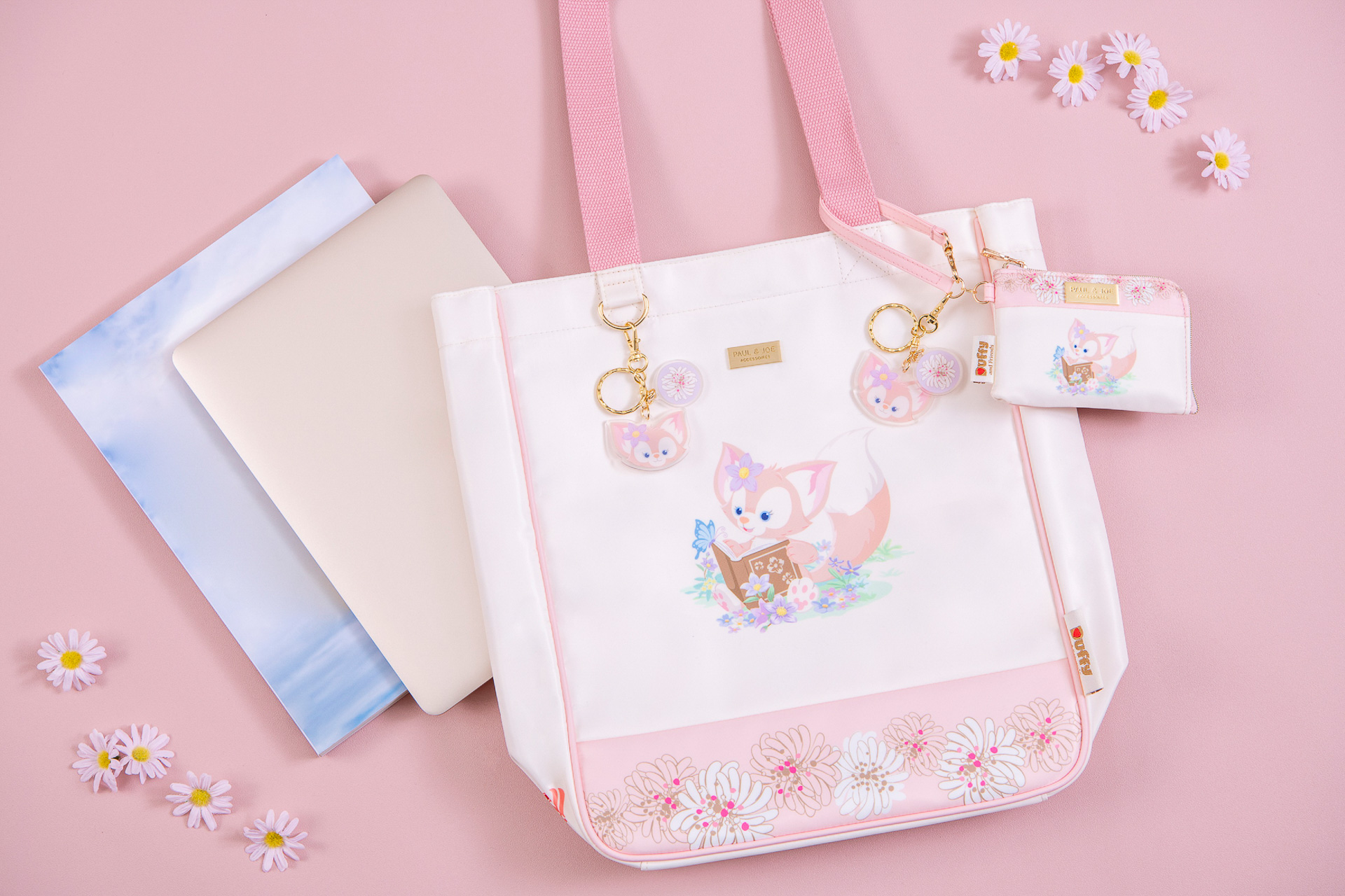 「トートバッグ＜PAUL＆JOE＞」（8600円）、「パスケース＜PAUL＆JOE＞」（3600円）