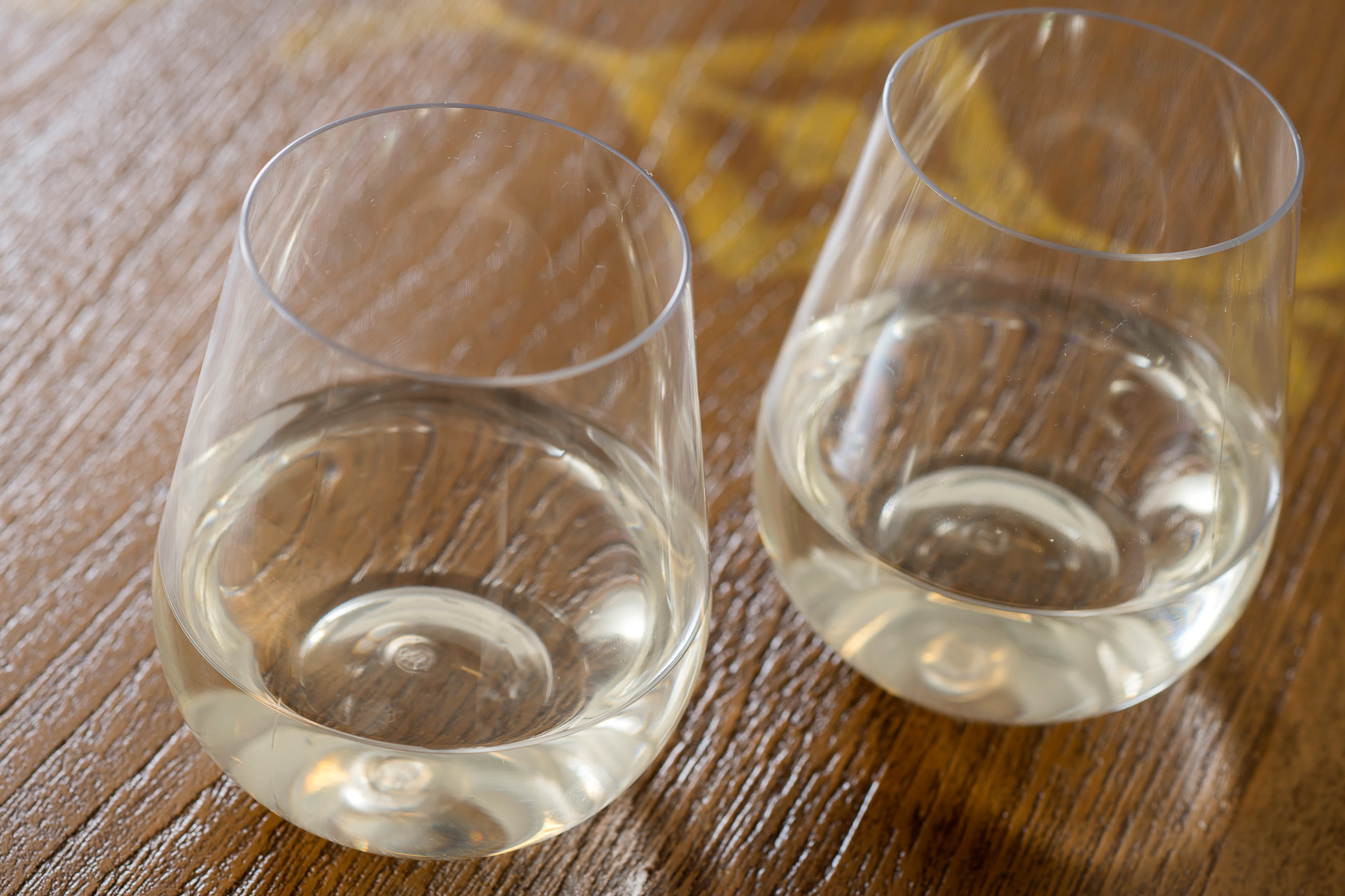 「フルーツワイン（白）」（700円）