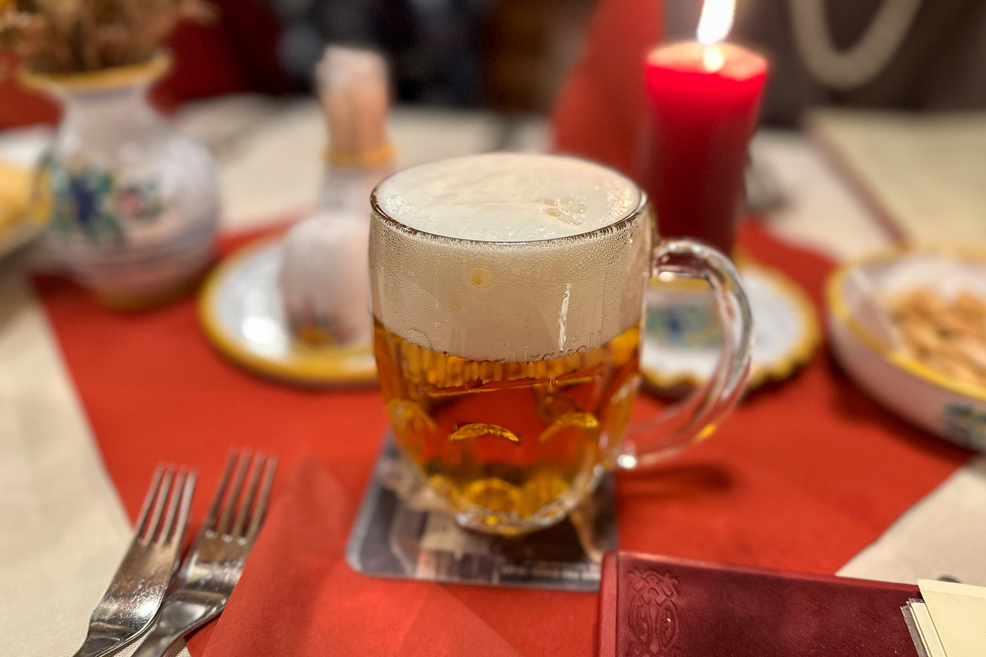 ピルスナーウルケル（小）は70CZK（約452円）