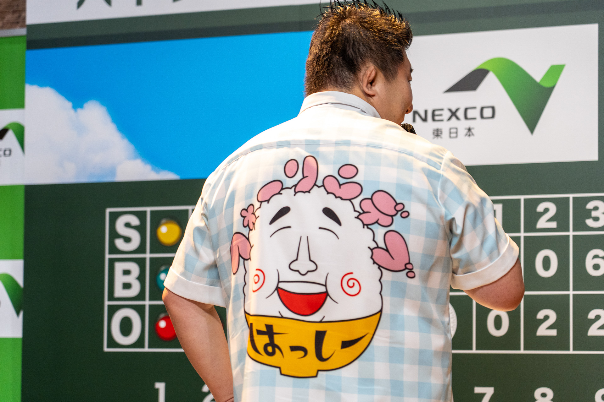 はっしーさんは、SNSやメディアでのグルメ情報発信や、食企画プロデュースなどマルチに活躍するグルメエンターテイナー