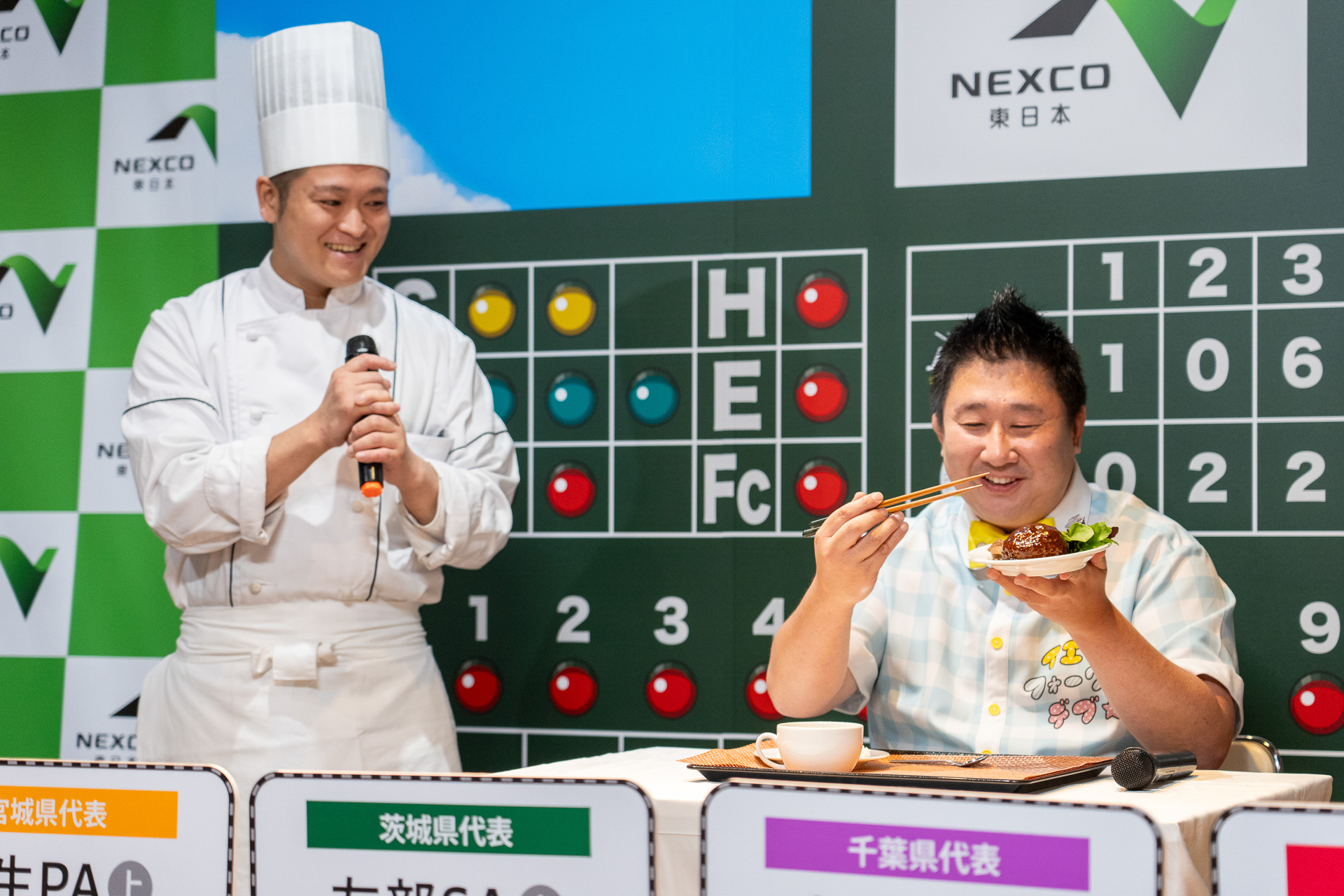 「ハンバーグのソースは人気メニューの牛タンハヤシライスのソースをアレンジしています」と和賀シェフ