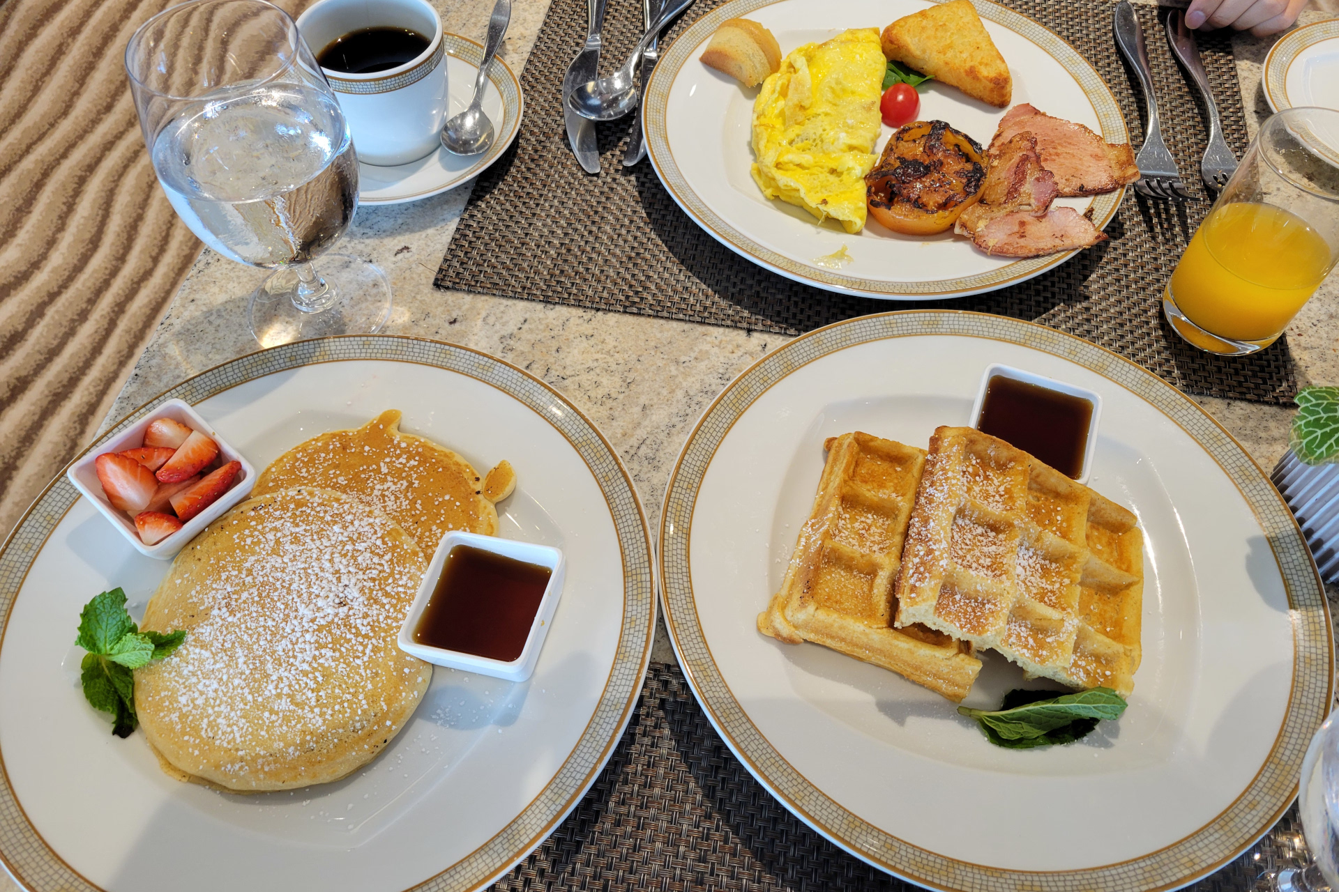 イタリアンレストラン「ラ・テラッツァ」（夜のみ予約制）での朝食