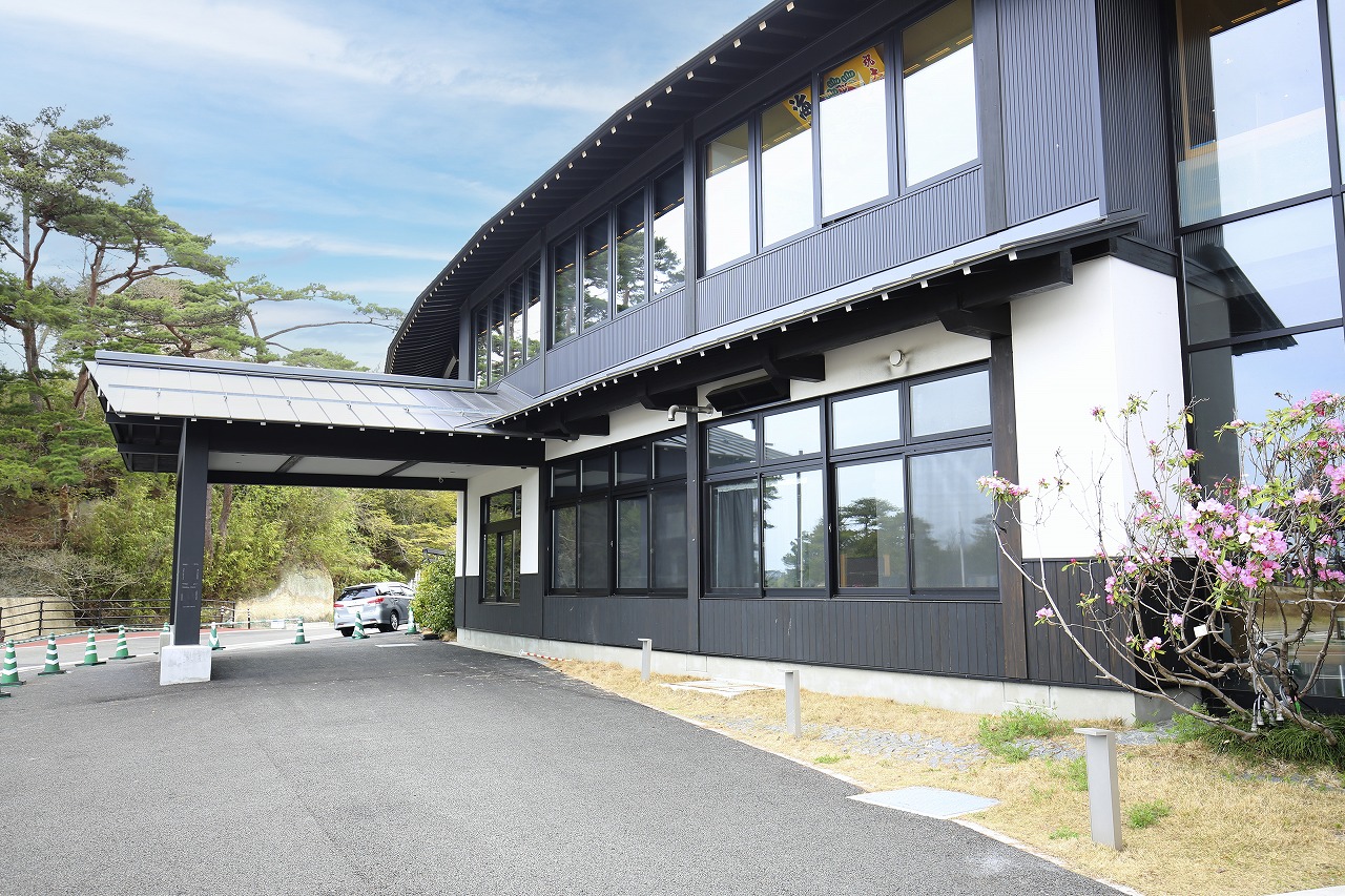 ドライブスルーの利用時間は7時～19時