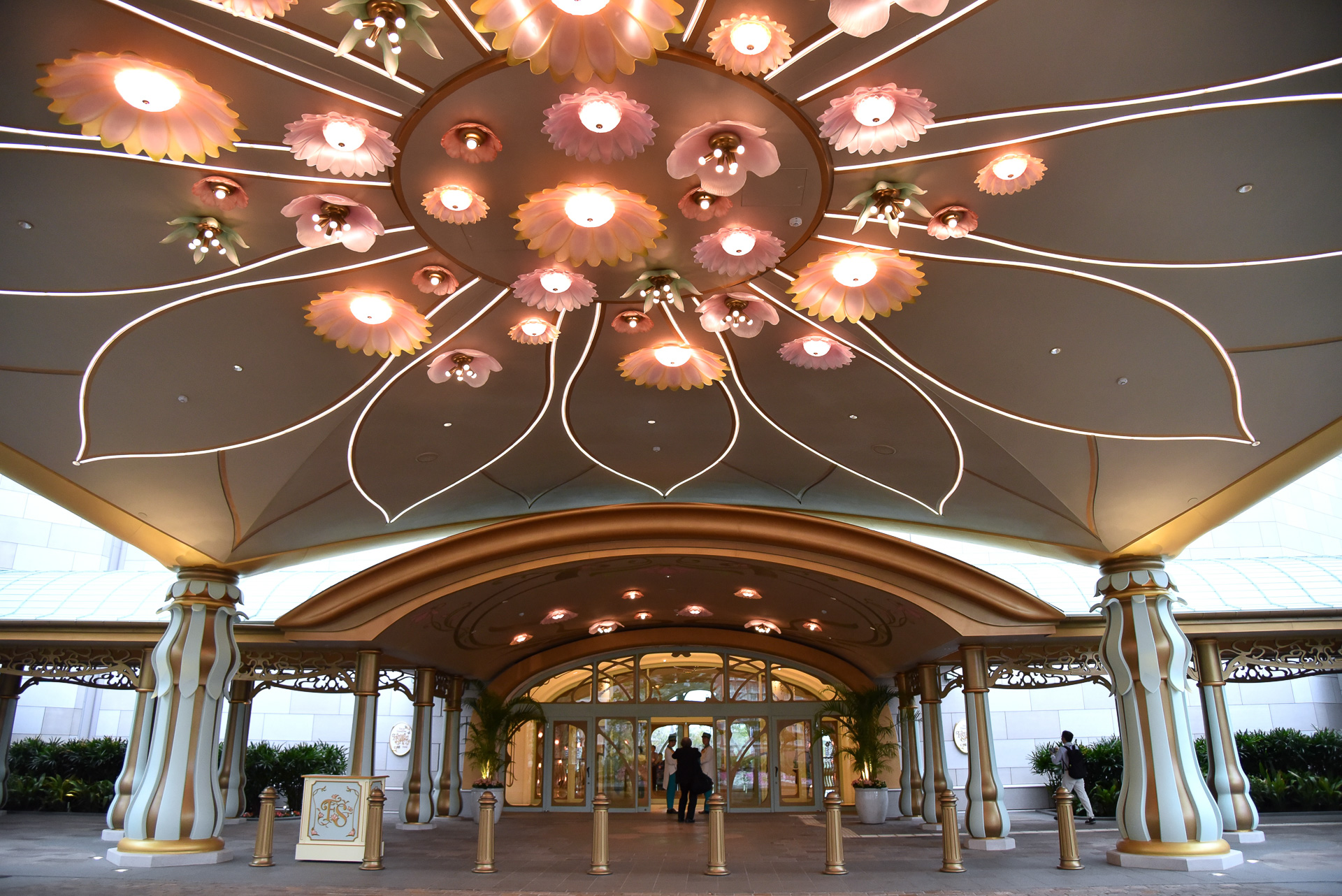 「東京ディズニーシー・ファンタジースプリングスホテル」のメインエントランス